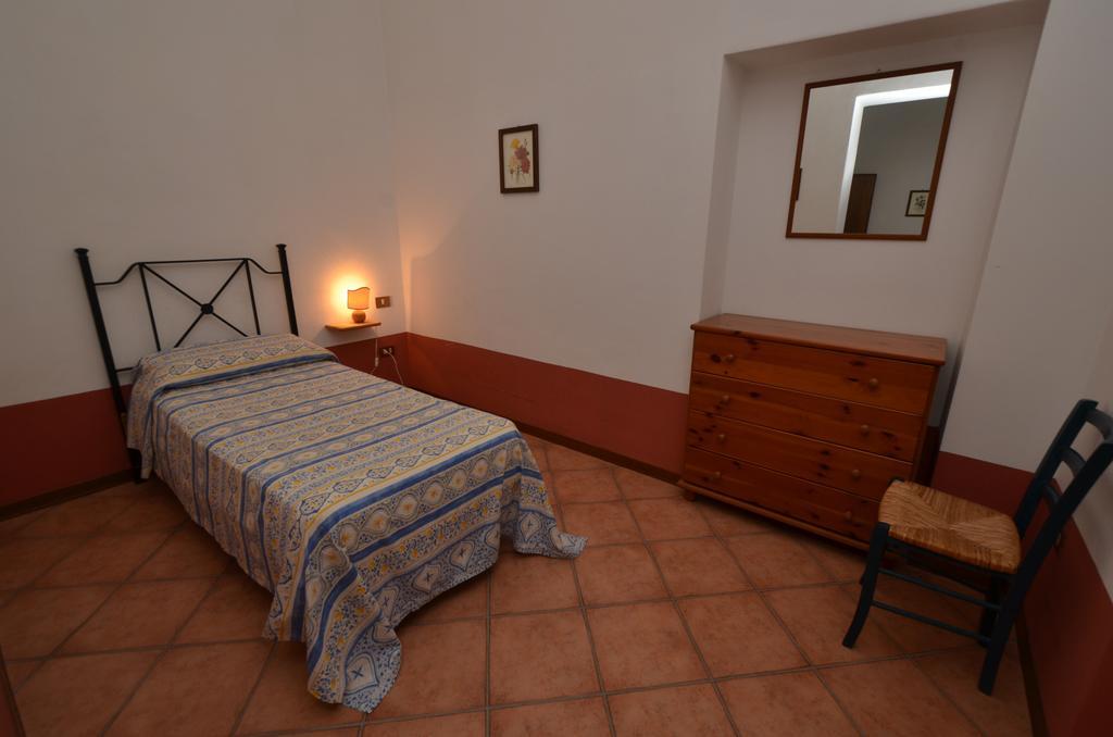Azienda Agrituristica Allumiere Villa Campiglia Marittima Oda fotoğraf